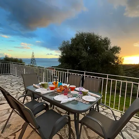 Kaminia Rose Private Pool & Jacuzzi Villa *