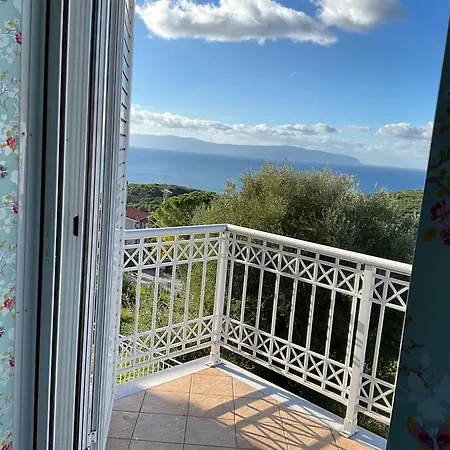 Kaminia Rose Private Pool & Jacuzzi Villa