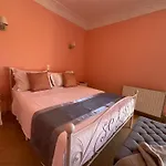 Kaminia Rose Private Pool & Jacuzzi * Ratzaklíon
